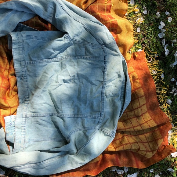 BDG light wash jean jacket🌾🌸 - Picture 5 of 6